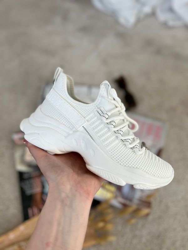 Mac-E Sneaker