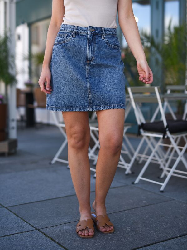 Aveny Skirt