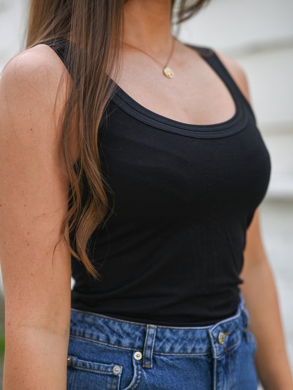 Zola Top
